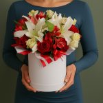 Коробки с альстромериями